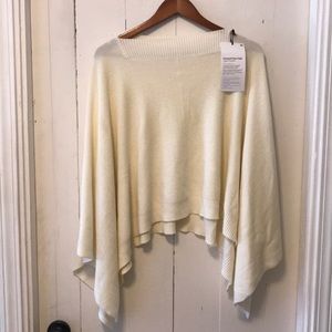 Lululemon Forward Flow Cape